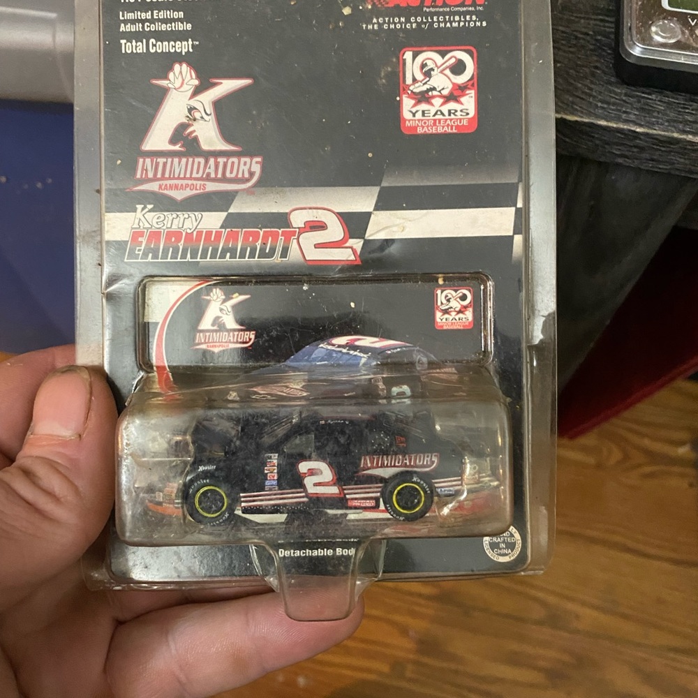 NASCAR - Picture 2 of 2